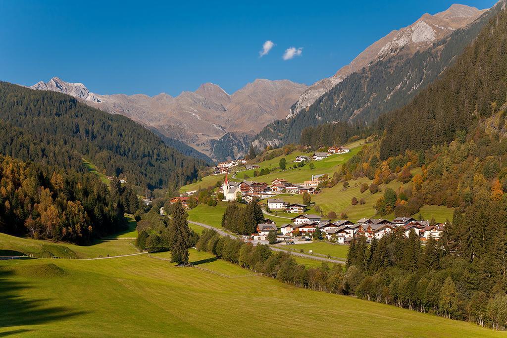 مبيت وإفطار راسيني Garni Bergland المظهر الخارجي الصورة